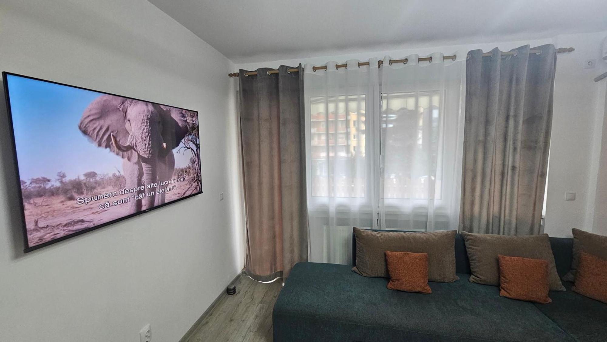 Central View Apartment Deva Exterior photo